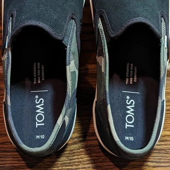 TOMS 10M baja black and camo shoes NWOT