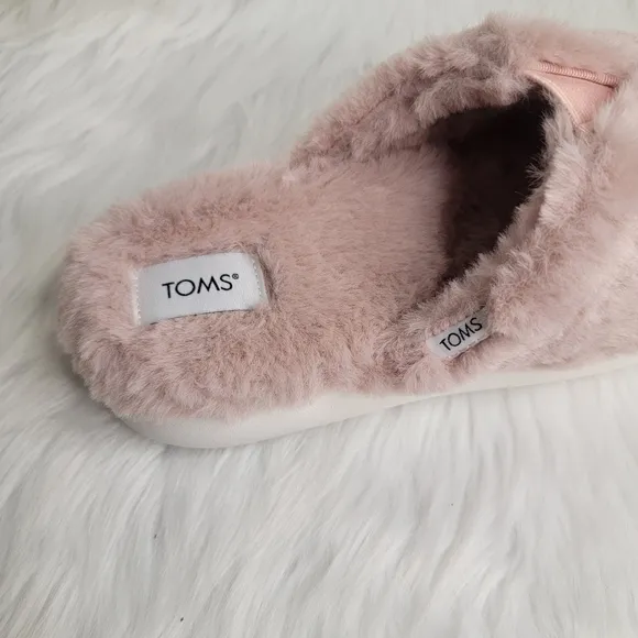 TOMS alpargata mule rose pink faux fur slippers.