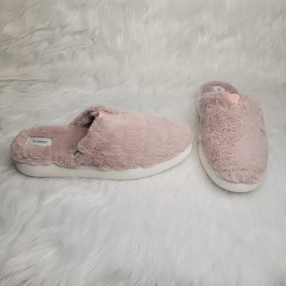 TOMS alpargata mule rose pink faux fur slippers.