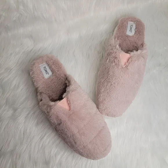 TOMS alpargata mule rose pink faux fur slippers.