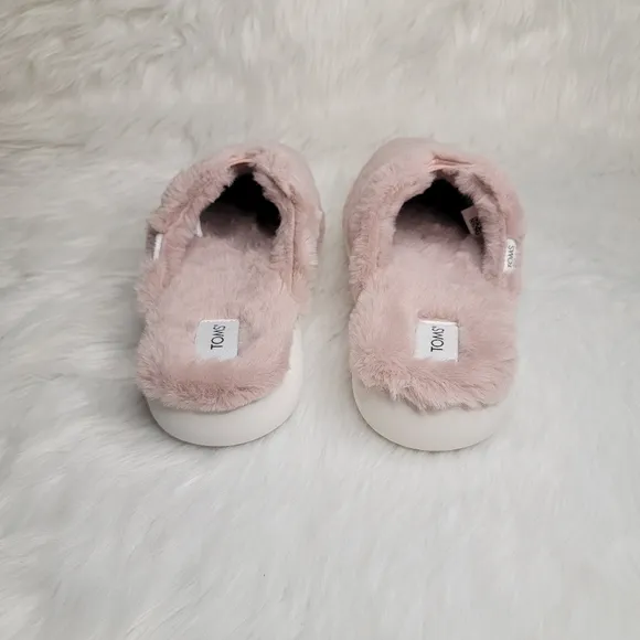 TOMS alpargata mule rose pink faux fur slippers.