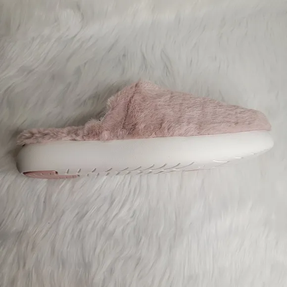 TOMS alpargata mule rose pink faux fur slippers.