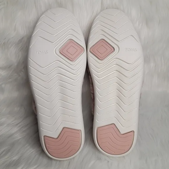 TOMS alpargata mule rose pink faux fur slippers.