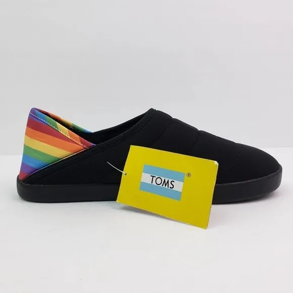 Toms Ezra Mens Size 9 Black Mat Rainbow Pride Slip On Faux Fur Inside Slippers