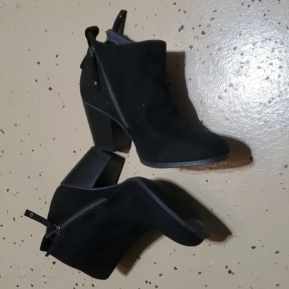 Torrid Ankle boots Size 8.5 W