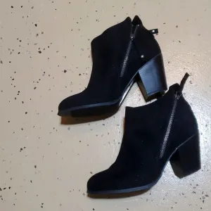 Torrid Ankle boots Size 8.5 W