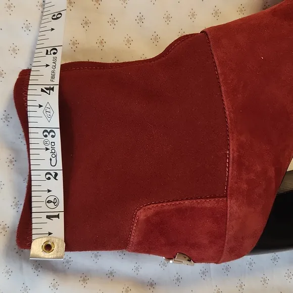 Tory Burch Aidney Wine Red Suede Pull On Ankle Boots Sz 9M