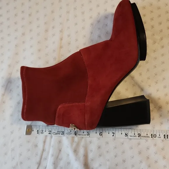Tory Burch Aidney Wine Red Suede Pull On Ankle Boots Sz 9M