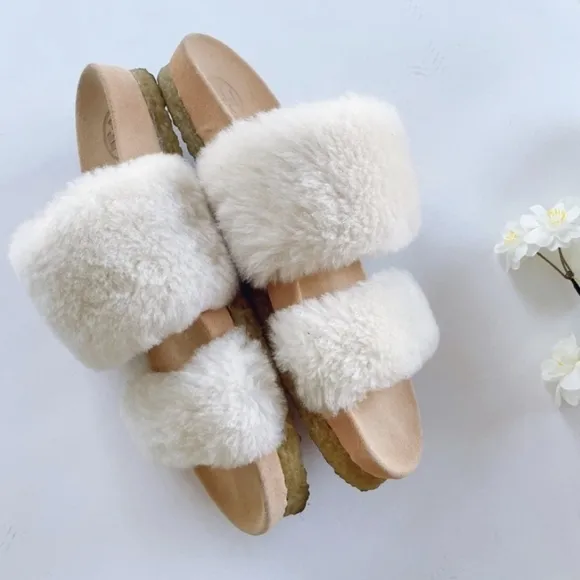Tory Burch Fur slippers Beige sz 8 Sheldon Shearling Two Band Slide