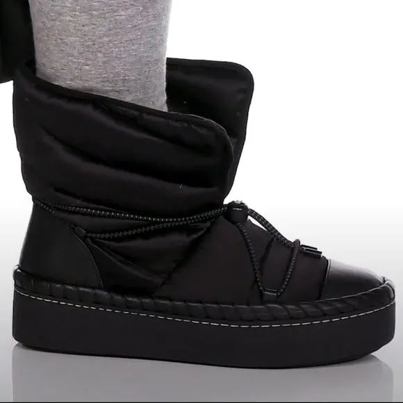 Tory Burch LEATHER TRIM SHEARLING LINING Sleeping Bag Boot BOOTIES