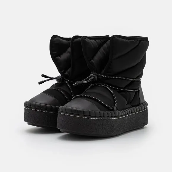 Tory Burch LEATHER TRIM SHEARLING LINING Sleeping Bag Boot BOOTIES