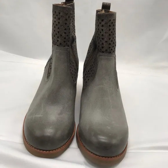 Trask Laser Cut Ankle Boots Leather Gray Tan Wooden Heel Size 6