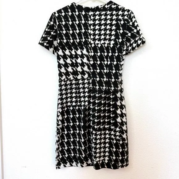Trina Turk Houndstooth Print Knit Shift Dress Black White Short Sleeve S