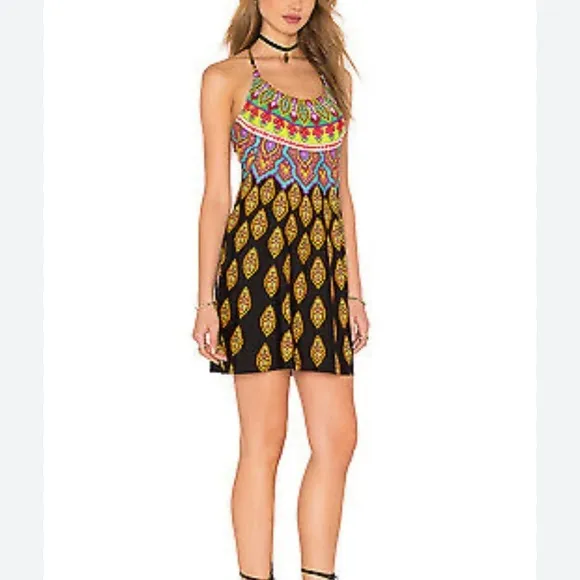 TRINA TURK MOROCCAN Medallion Jersey built in bra Y back stretch dress. NWOT XS