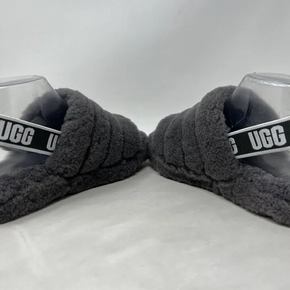 UGG 1098494K Fluff Yeah Slide Gray Sheepskin Wool Slippers Big Kid Youth Size 4