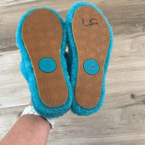 Ugg 8 Oh Yeah slide slippers Aquatic Blue