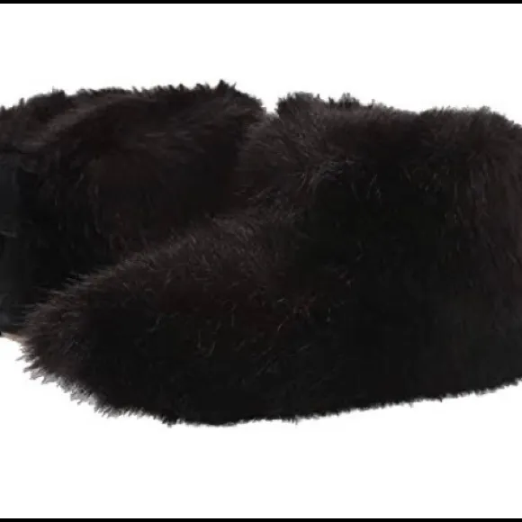 UGG Amary Bootie Slipper