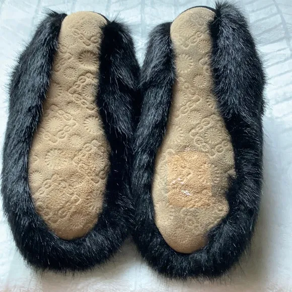 UGG Amary Bootie Slipper