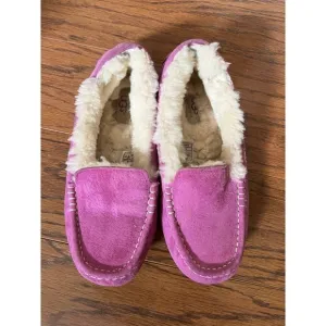 UGG Ansley slippers purple‎ size 7