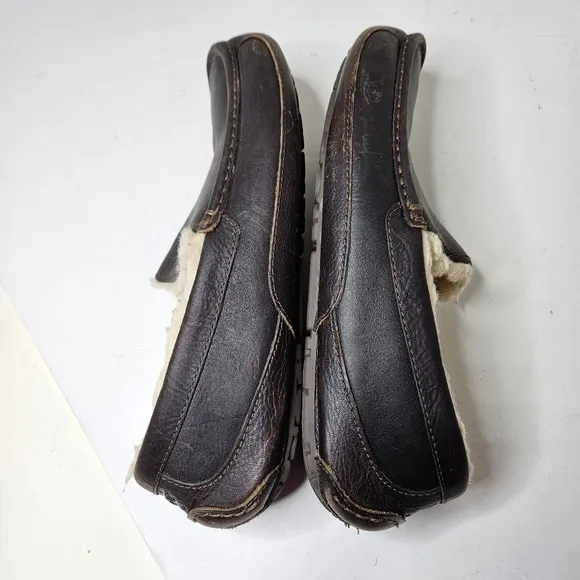 UGG Ascot Leather Slippers Shearling Lined Rubber Soles Deep Brown Men's 12