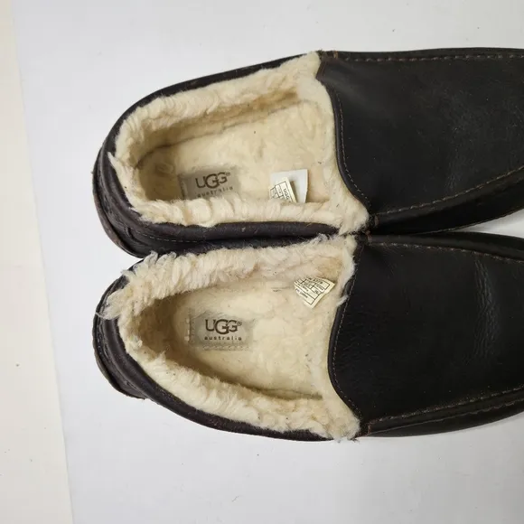 UGG Ascot Leather Slippers Shearling Lined Rubber Soles Deep Brown Men's 12