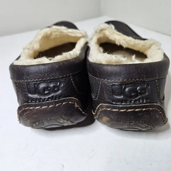 UGG Ascot Leather Slippers Shearling Lined Rubber Soles Deep Brown Men's 12