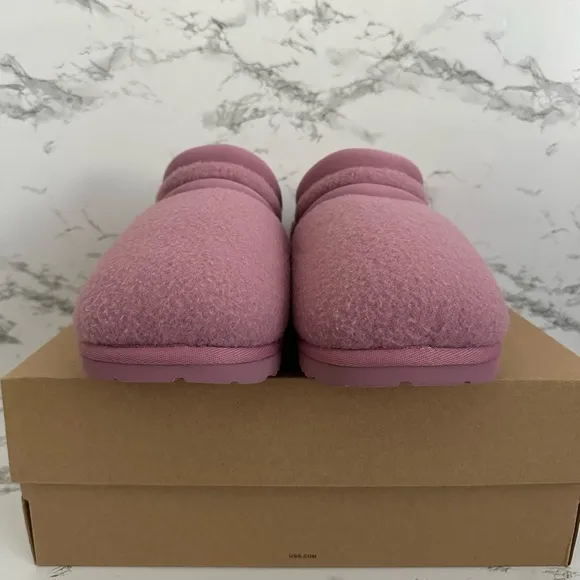 UGG Astro Ultra Fluff Puff Slip On Slide Sandals Slippers Size 6/ Women Size 7.5