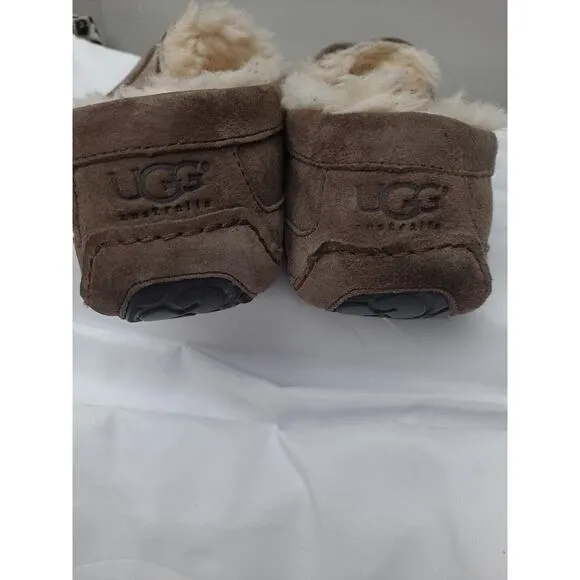 UGG Australia Slip On Moccasin Slippers Men’s Sz 10 Brown Fur Lined