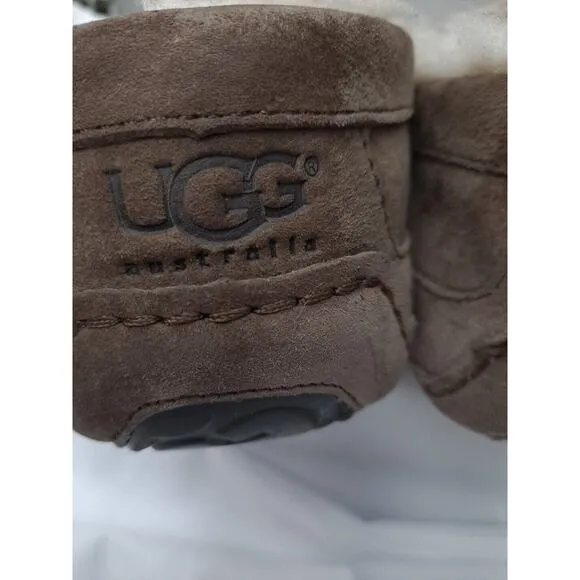 UGG Australia Slip On Moccasin Slippers Men’s Sz 10 Brown Fur Lined