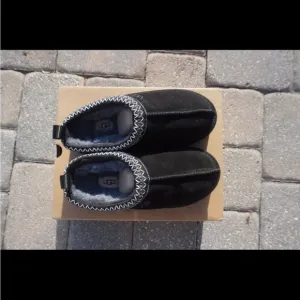 UGG Black Suede Tasman II Slippers size 8