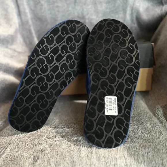 UGG Blue/white Men's Suede Scuff Logo Slippers
