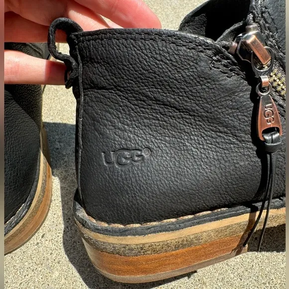 UGG Clementine Leather Ankle boots Blk