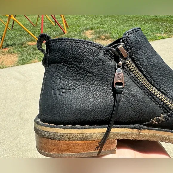 UGG Clementine Leather Ankle boots Blk