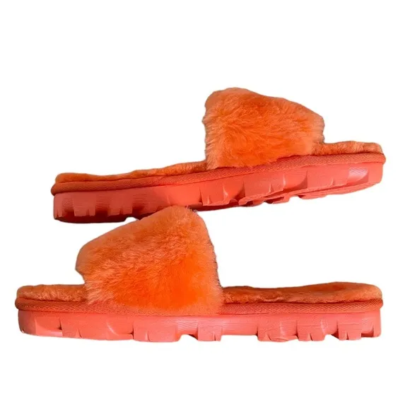 UGG Cozetta Curly Genuine Shearling Slide Slipper - EUC, Size 8, Orange …