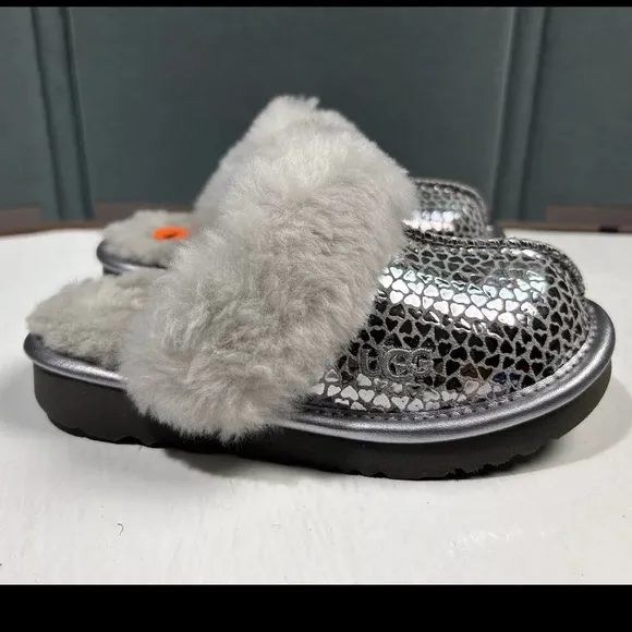 UGG COZY II GEL HEARTS SLIPPER SLIDE SILVER GRAY WOOL YOUTH GIRLS SIZE 11 NEW