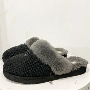 UGG Cozy slip-on slippers Womens Sz 9.5 Knit Upper Fur lining Black Gray