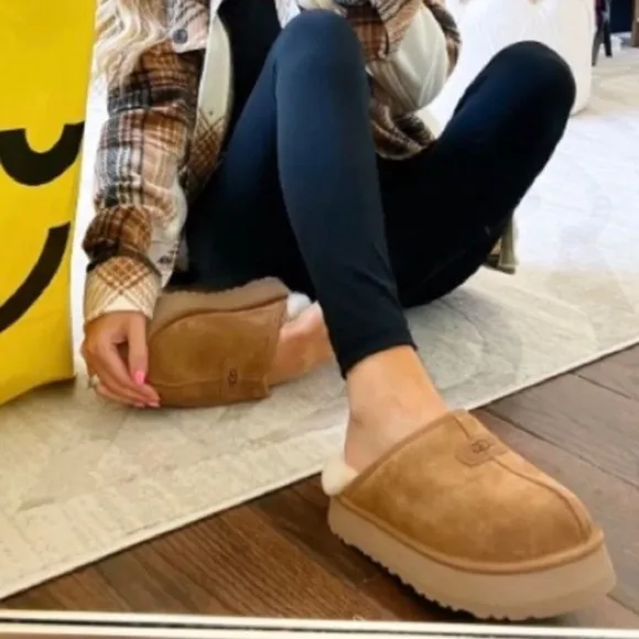 Ugg Discoquette Slide Platform Slippers