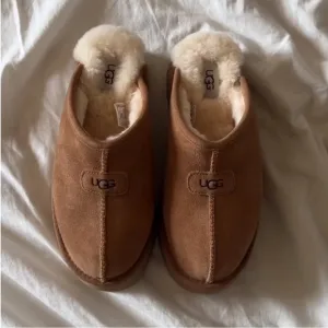UGG Discoquette Suede Platform Chestnut Slippers