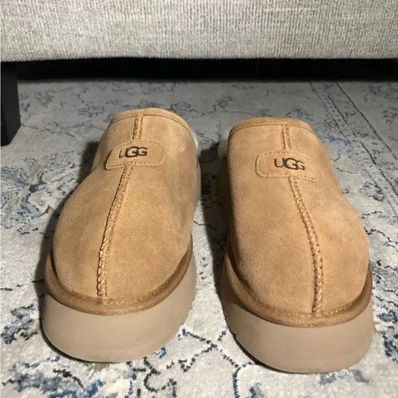 UGG Discoquette Suede Platform Chestnut Slippers