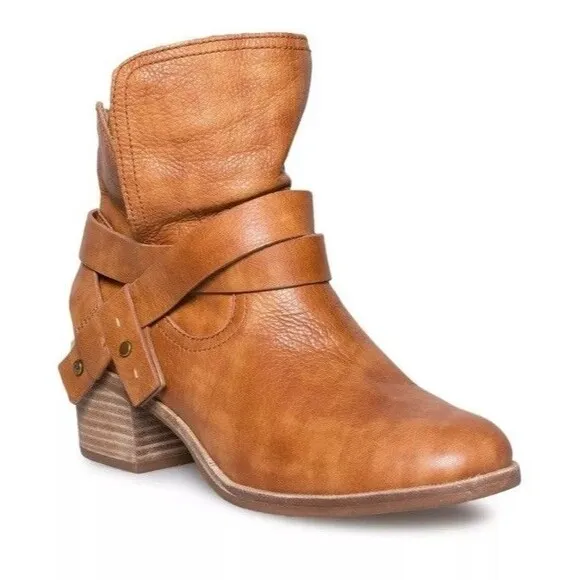 UGG Elora Leather Ankle Boots 7.5