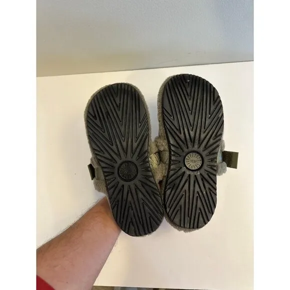 UGG Fluff It Slippers Shearling Lamb Fur Green Slip Ons Wool Mens Size 8.0