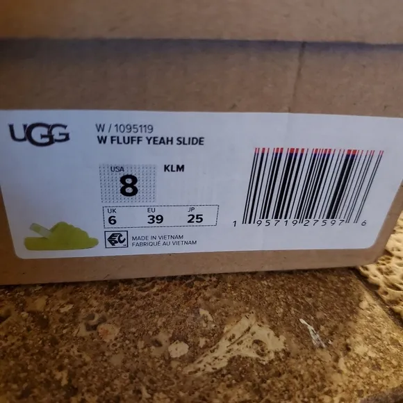 Ugg Fluff Yeah Slide Size 8 KLM Key lime Green New in Box