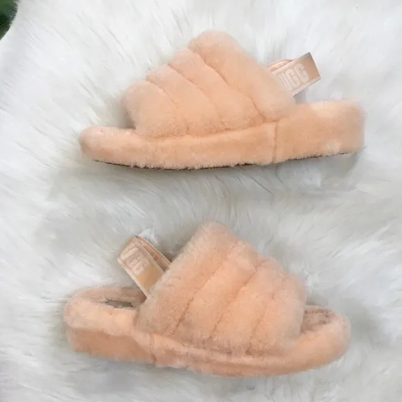 UGG Fluff Yeah Slide Slippers Peach Fuzz Women’s size 10