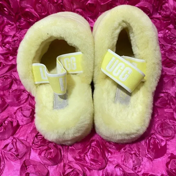 UGG Fluff Yeah Slide (Yellow) Women’s Slippers