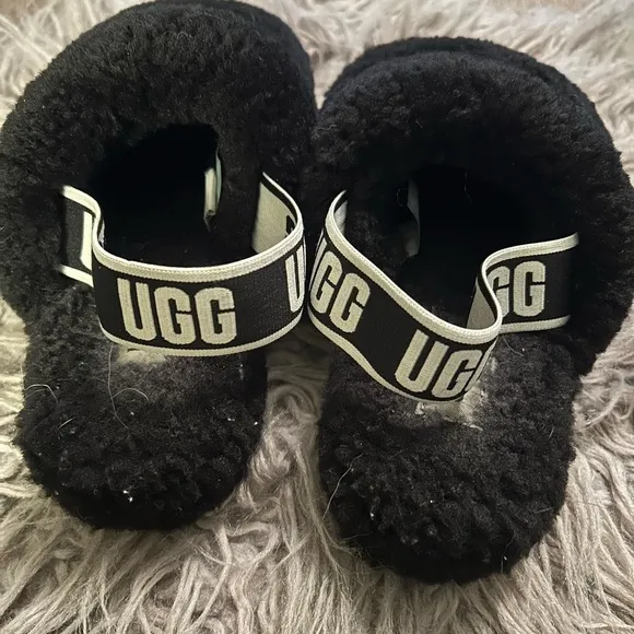 Ugg Fluff Yeah slippers sz 7 pre-loved