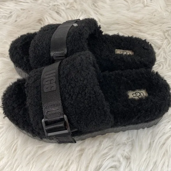 UGG FLUFFITA SHEARLING PLATFORM SLIDE SANDAL SLIPPER BLACK SIZE 7 NEW