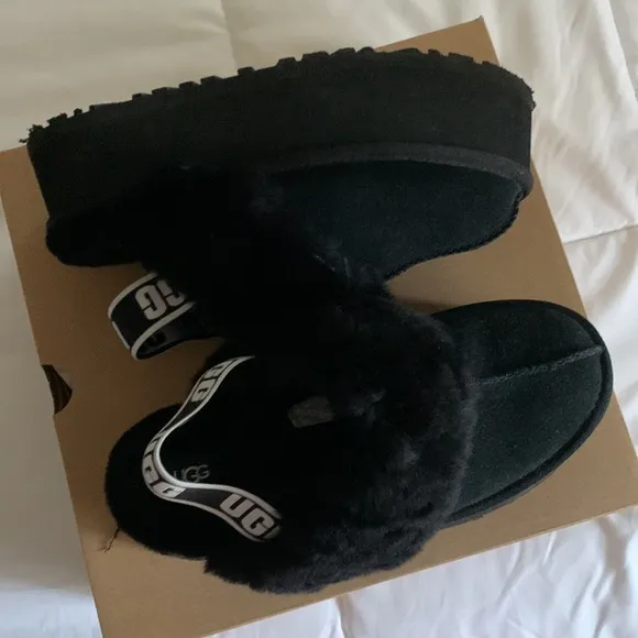 UGG funkette black slingback platform slippers