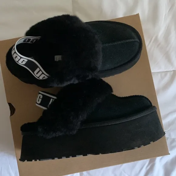 UGG funkette black slingback platform slippers