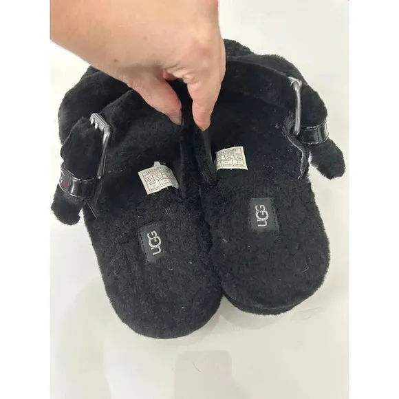 UGG Fuzz Yeah Black Slipper Sheepskin 11