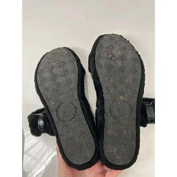 UGG Fuzz Yeah Black Slipper Sheepskin 11